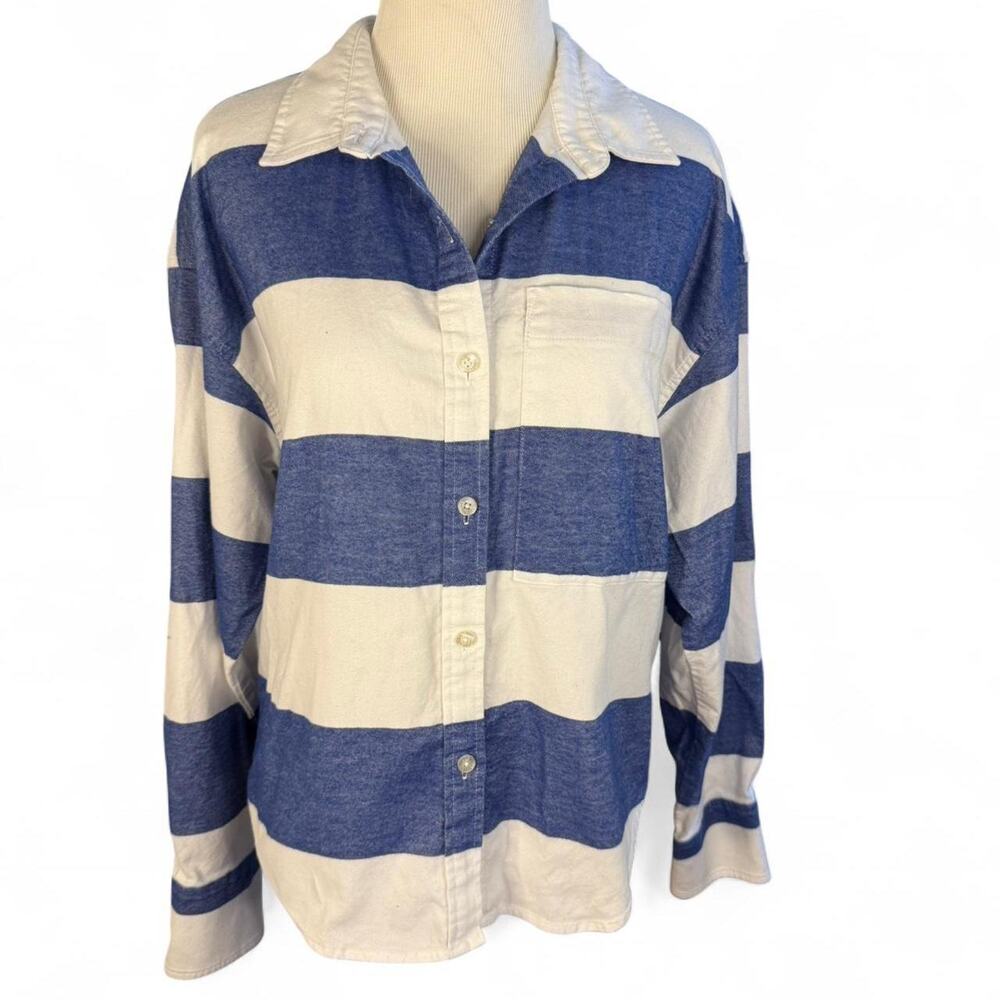 LL Bean Signature Boyfriend Blue & White Striped Oxford Shirt - Picture 2 of 7